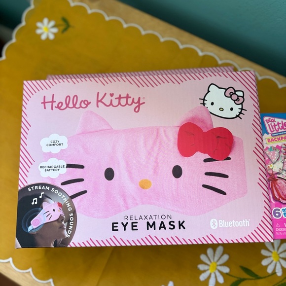 Hello Kitty Bundle - Picture 4 of 7